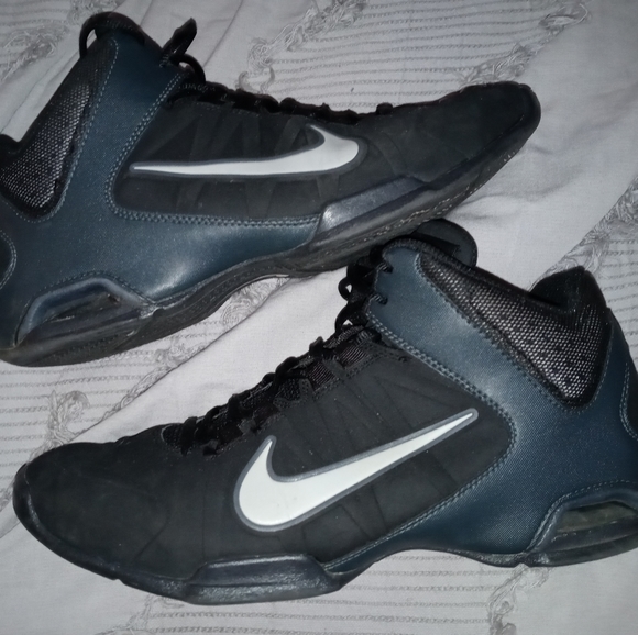 Nike - Picture 1 of 4